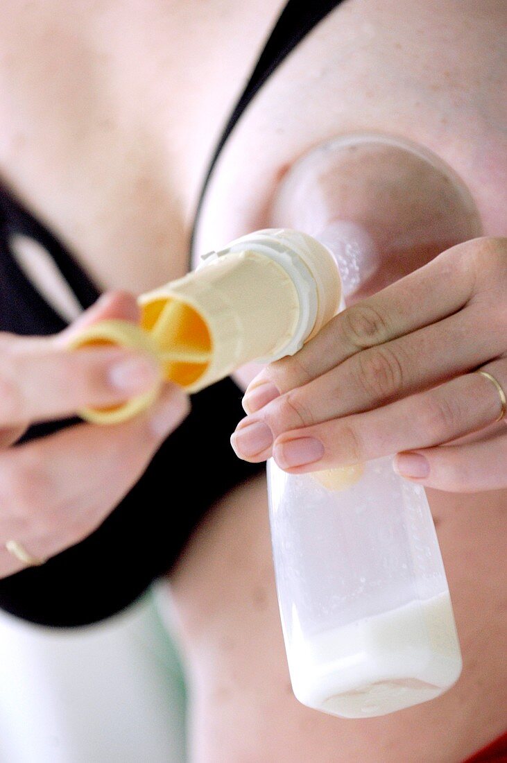 Expressing breast milk