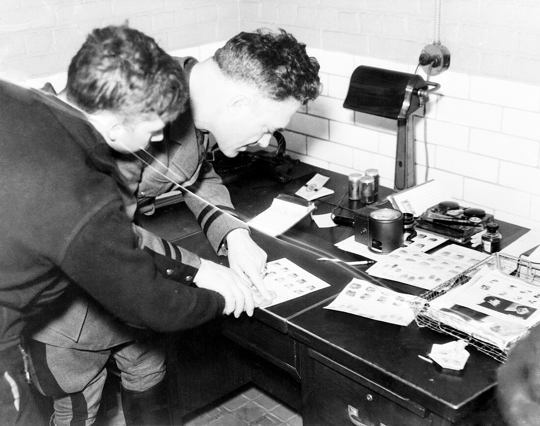 Military fingerprinting,1930s