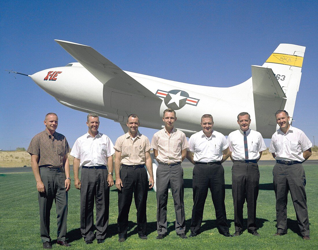 Test pilots and X-1E aircraft,1962