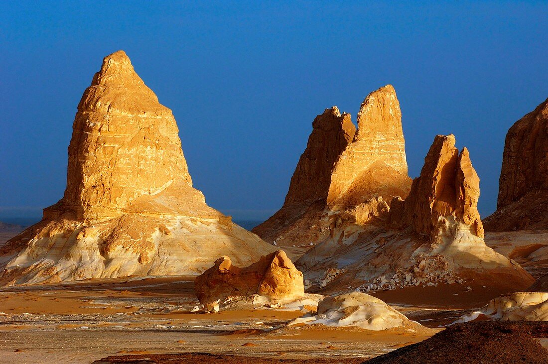 Rock formations,Egypt's White Desert