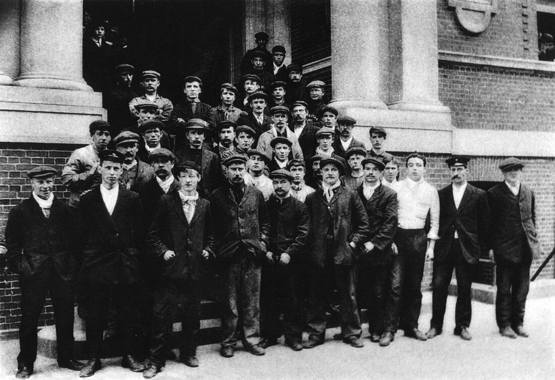 Titanic crew survivors