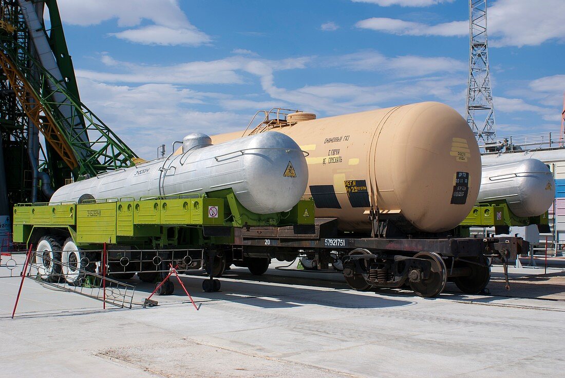 Rocket fuelling tankers on launch pad