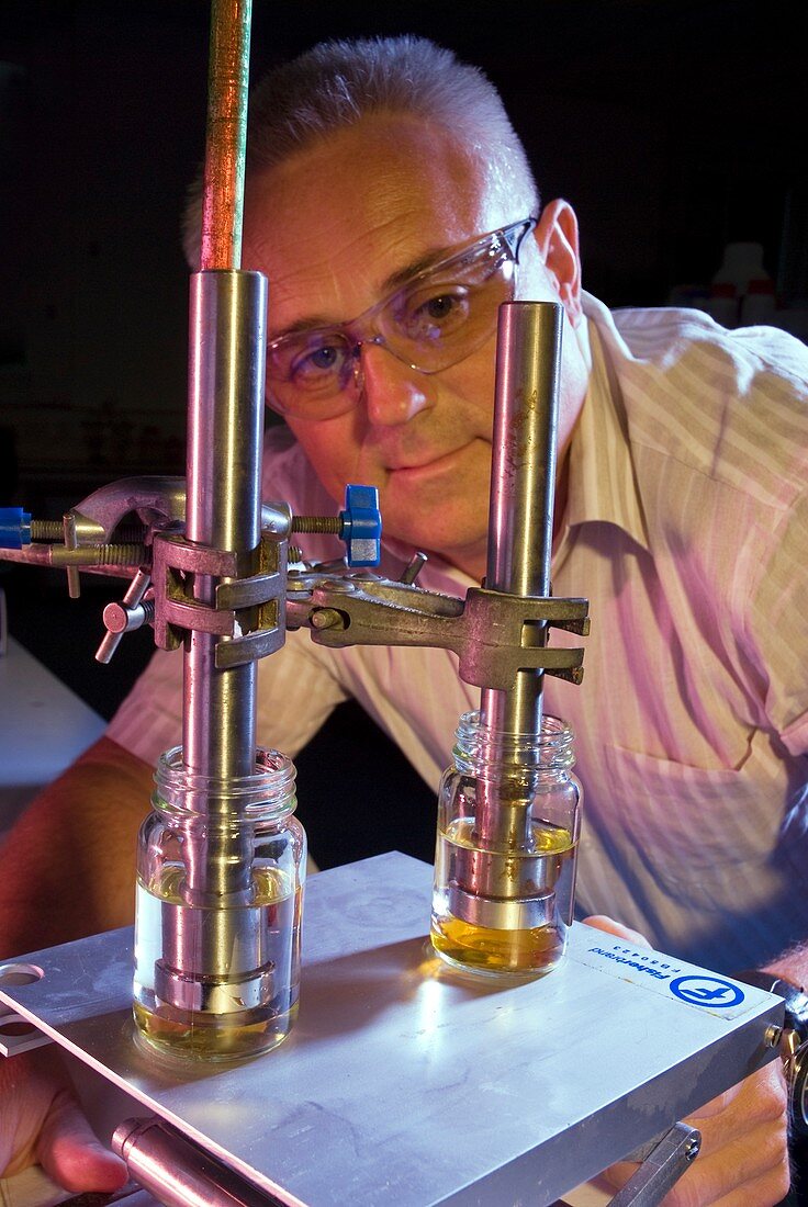 Carbon dioxide oil extraction research