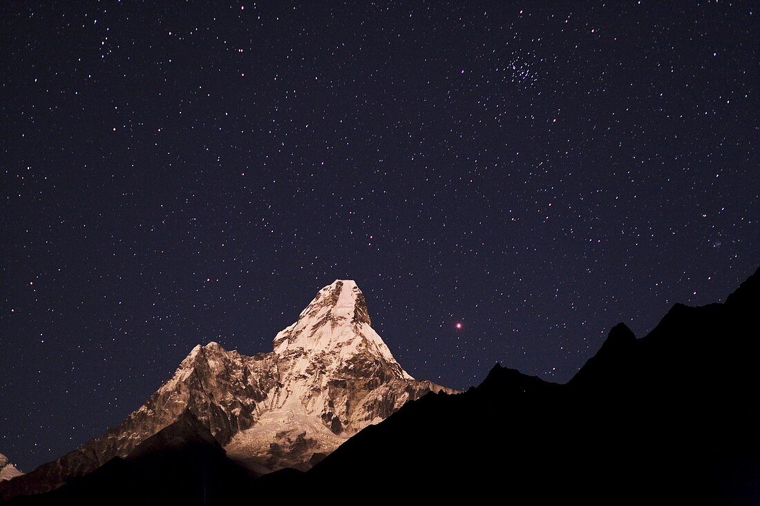 Mars rising over the Himalayas