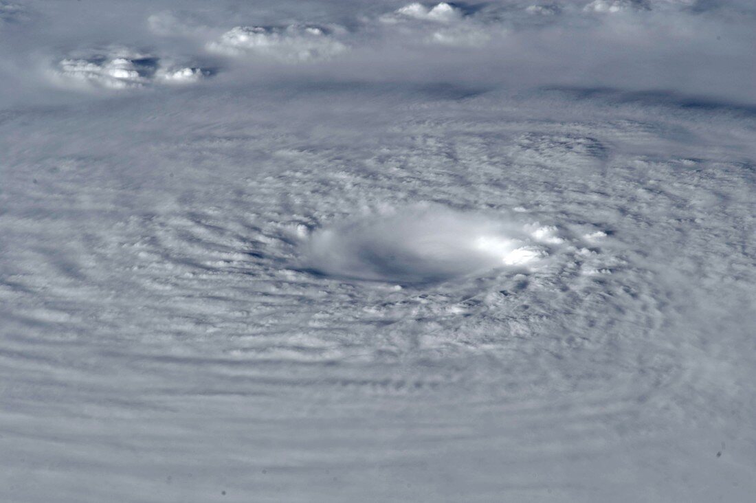 Typhoon Bopha,ISS image