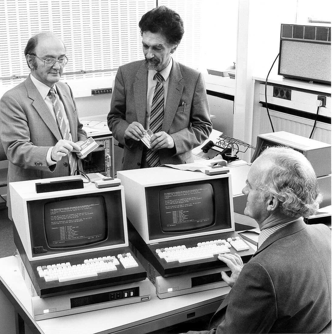 Smart card research,1982