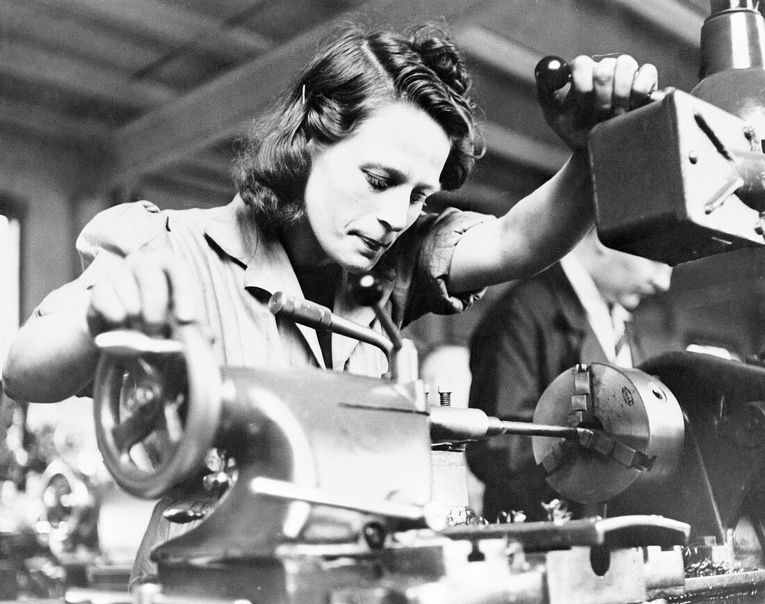 Machine gun production,World War II