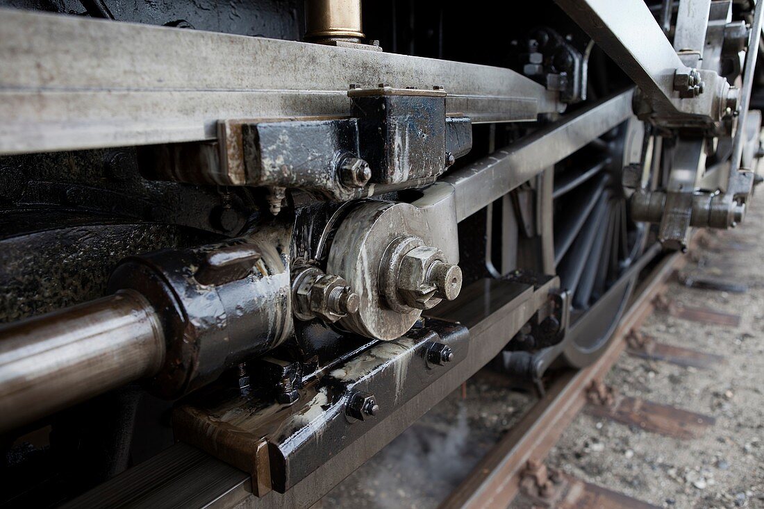 Steam locomotive drive shaft