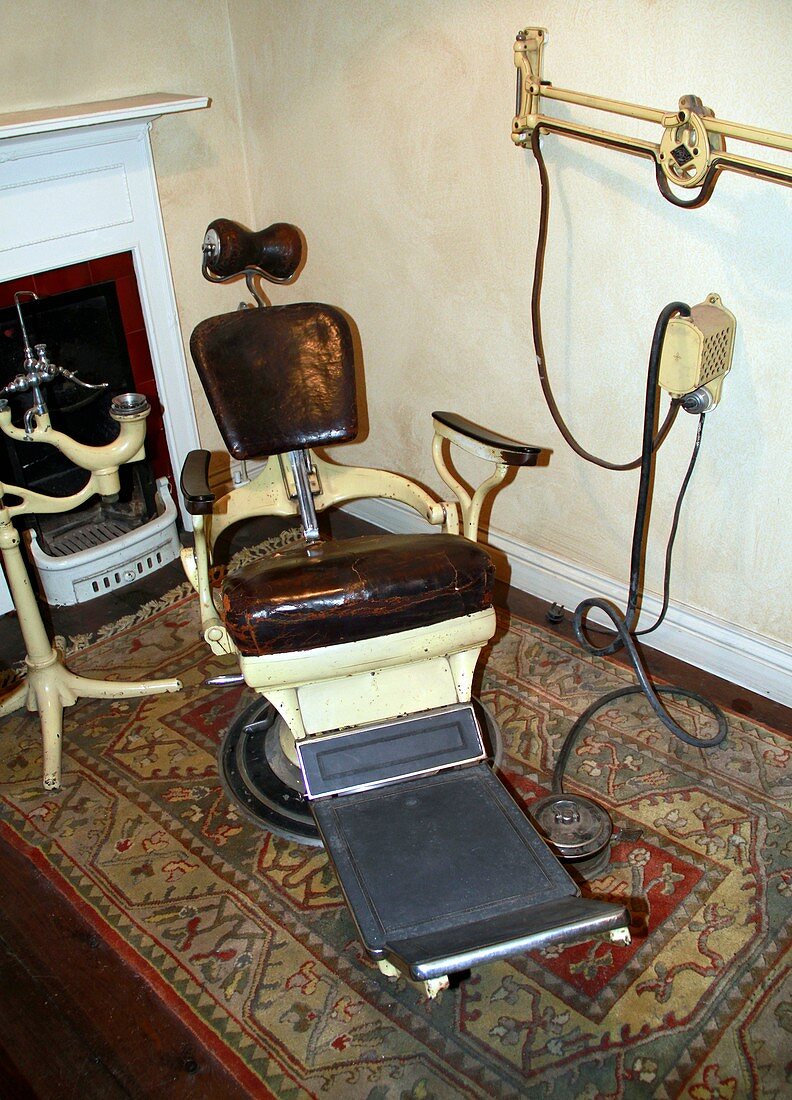 1960s dentist chair