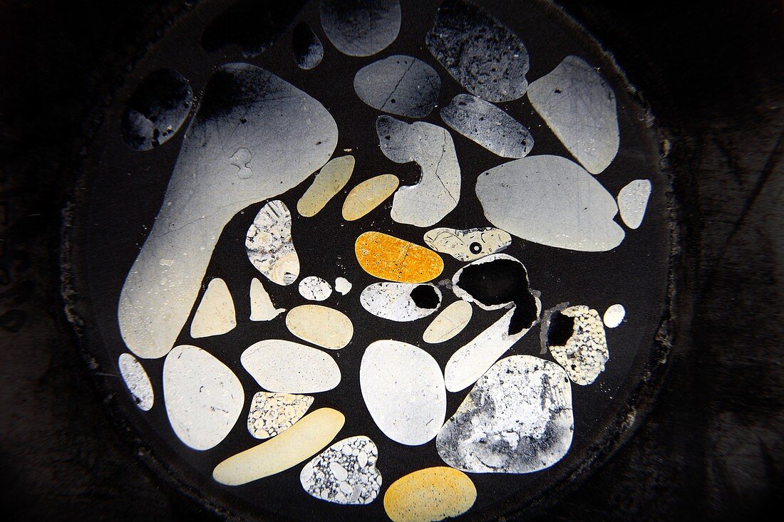 Granulate rock aggregates,micrograph
