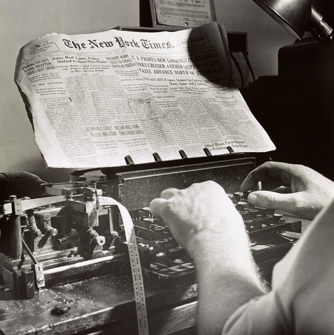 Wartime news transmission,1942
