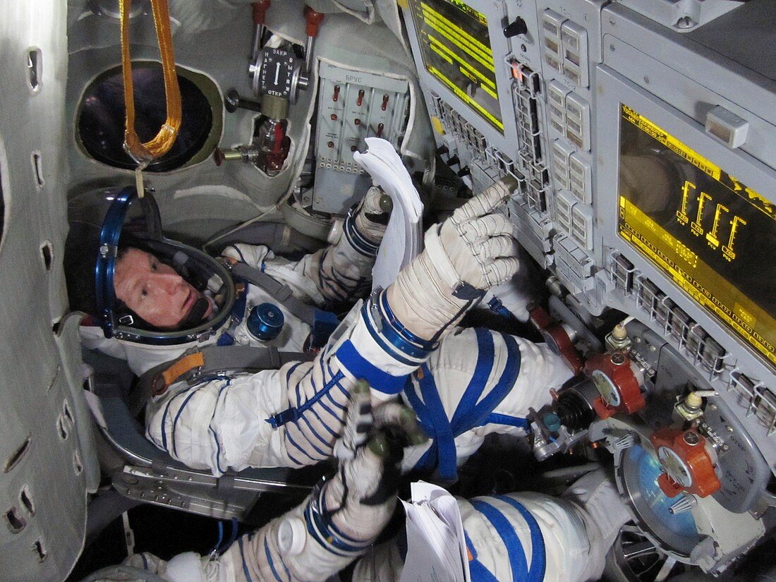 Timothy Peake,astronaut training,2010