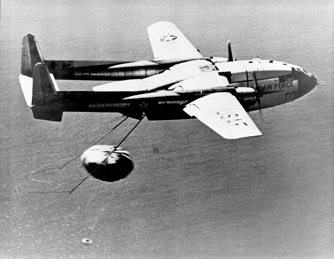 Fairchild C-119 capsule recovery,1960s