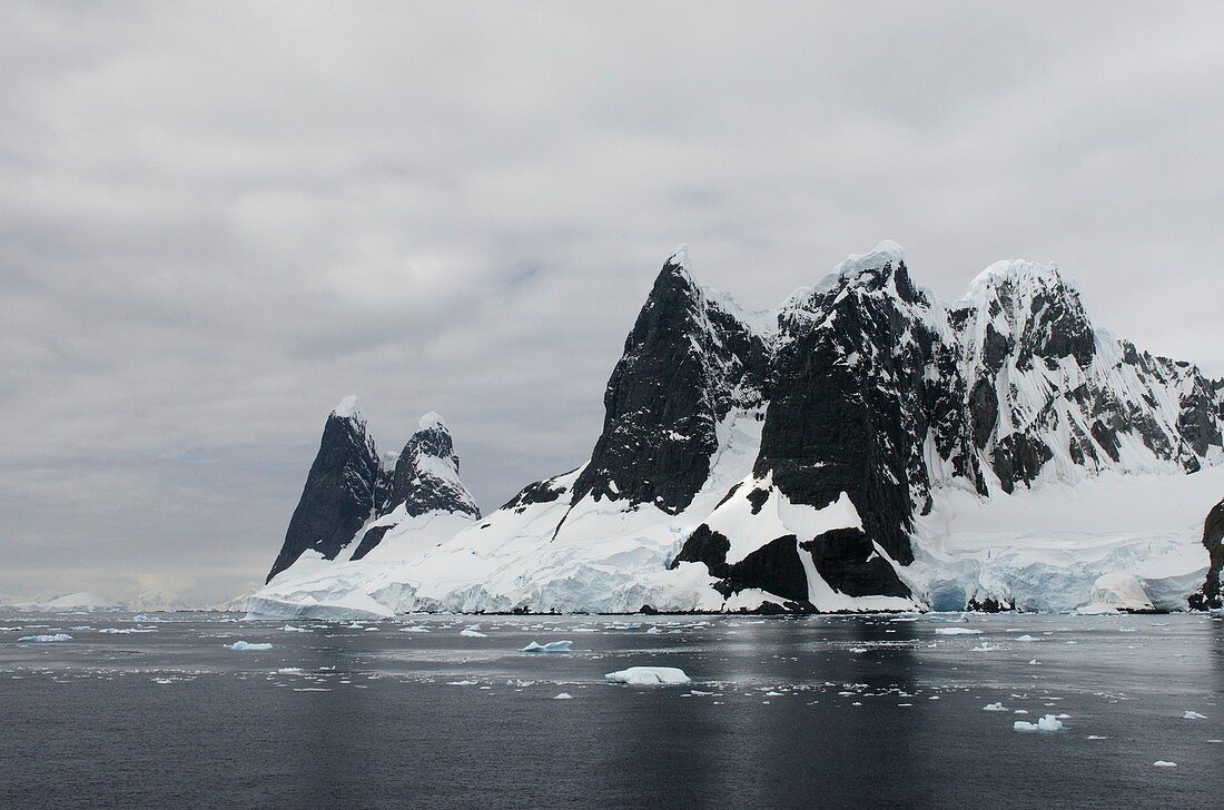 Lemaire Channel,Antarctic peninsula