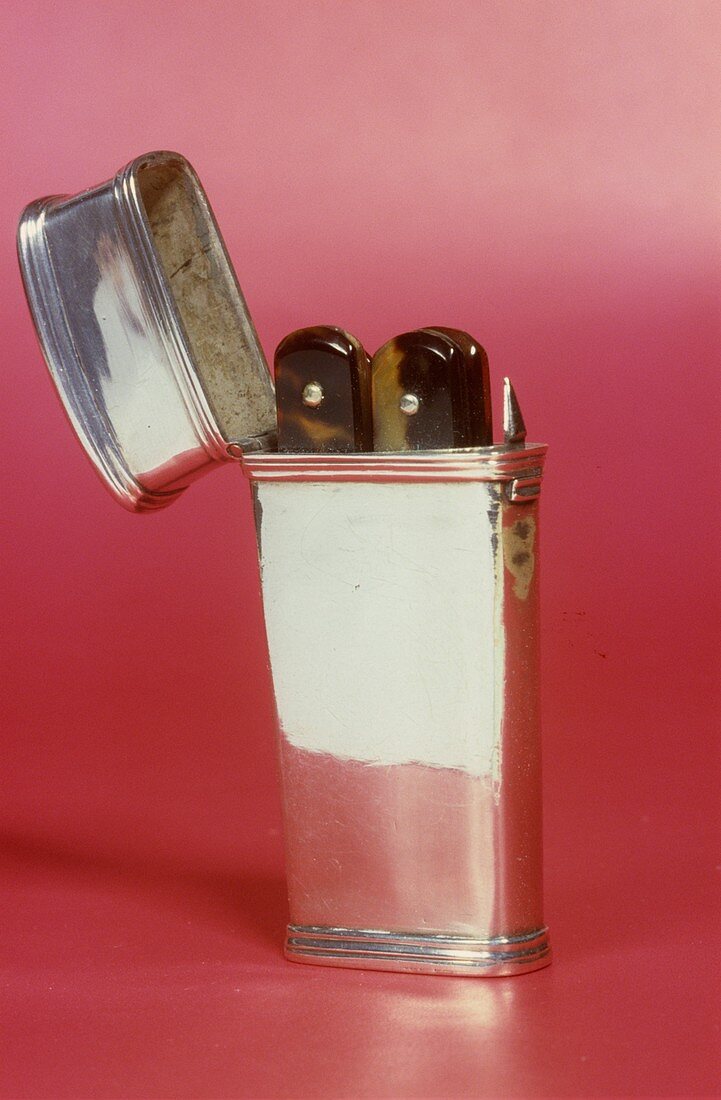 Lancet case with lancets,circa 1800