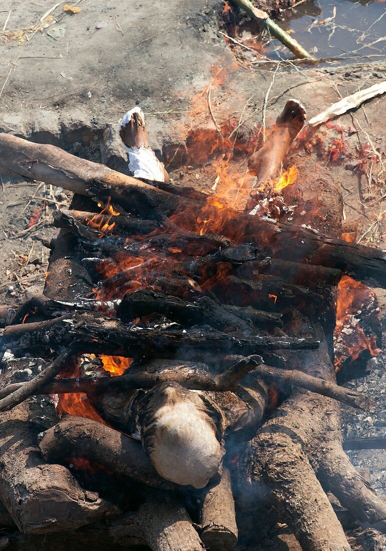 Funeral pyre in India