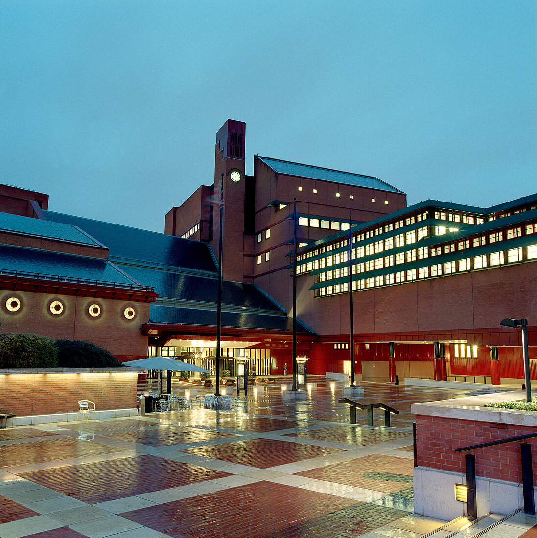 British Library Piazza