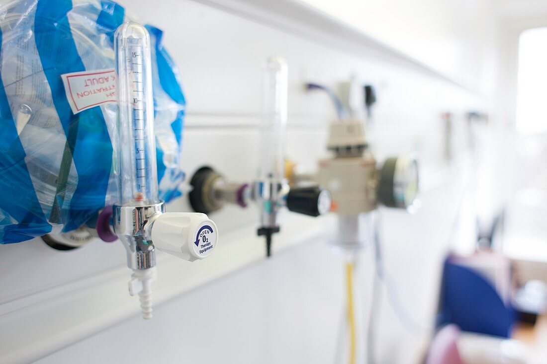 Hospital flow meters and suction unit