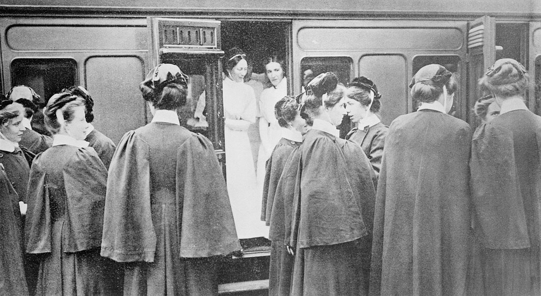 Nurses boarding a train,World War I