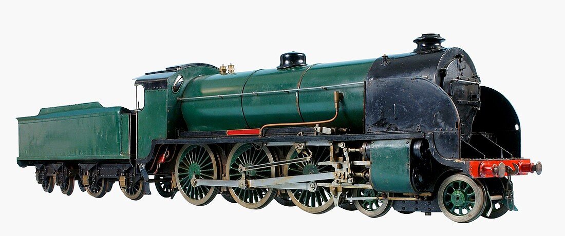 Model of British,coal-fired steam train