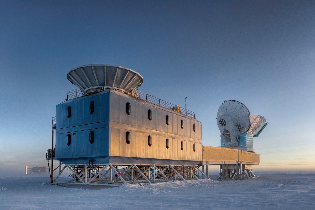 Dark Sector Lab telescopes,South Pole