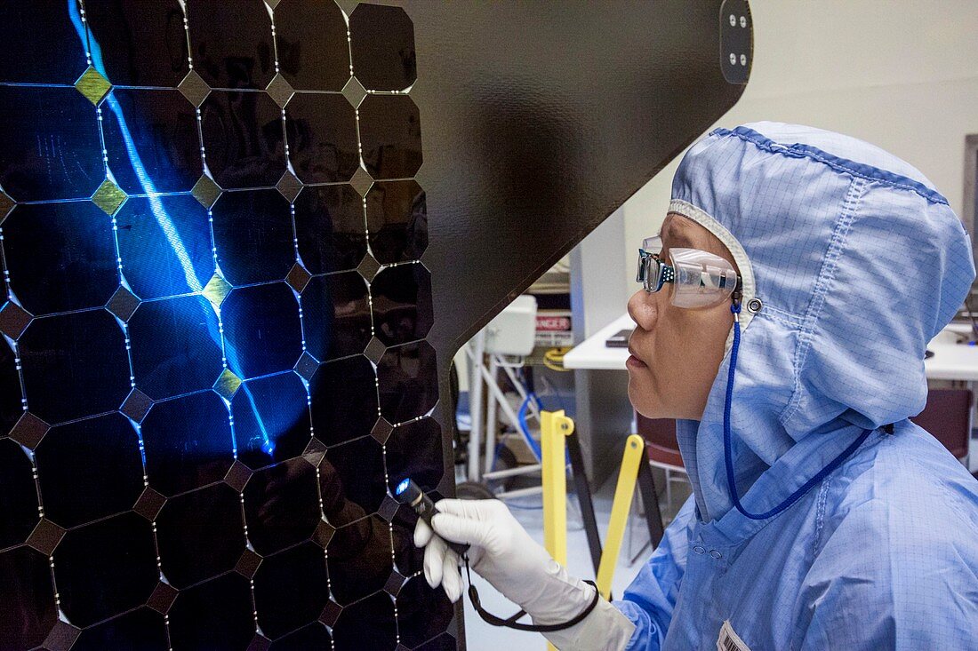 MAVEN spacecraft solar array inspection