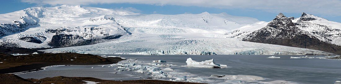 Vatnajokull ice cap and glacier