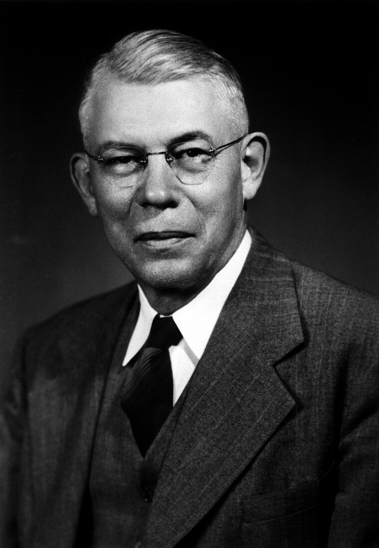 Edward Doisy,US biochemist
