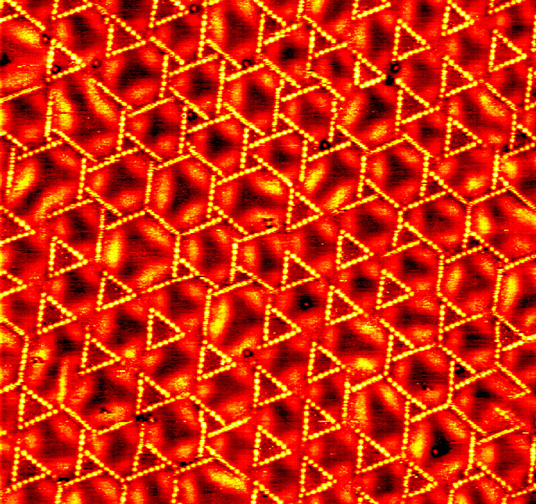 Layered metal catalyst,STM image