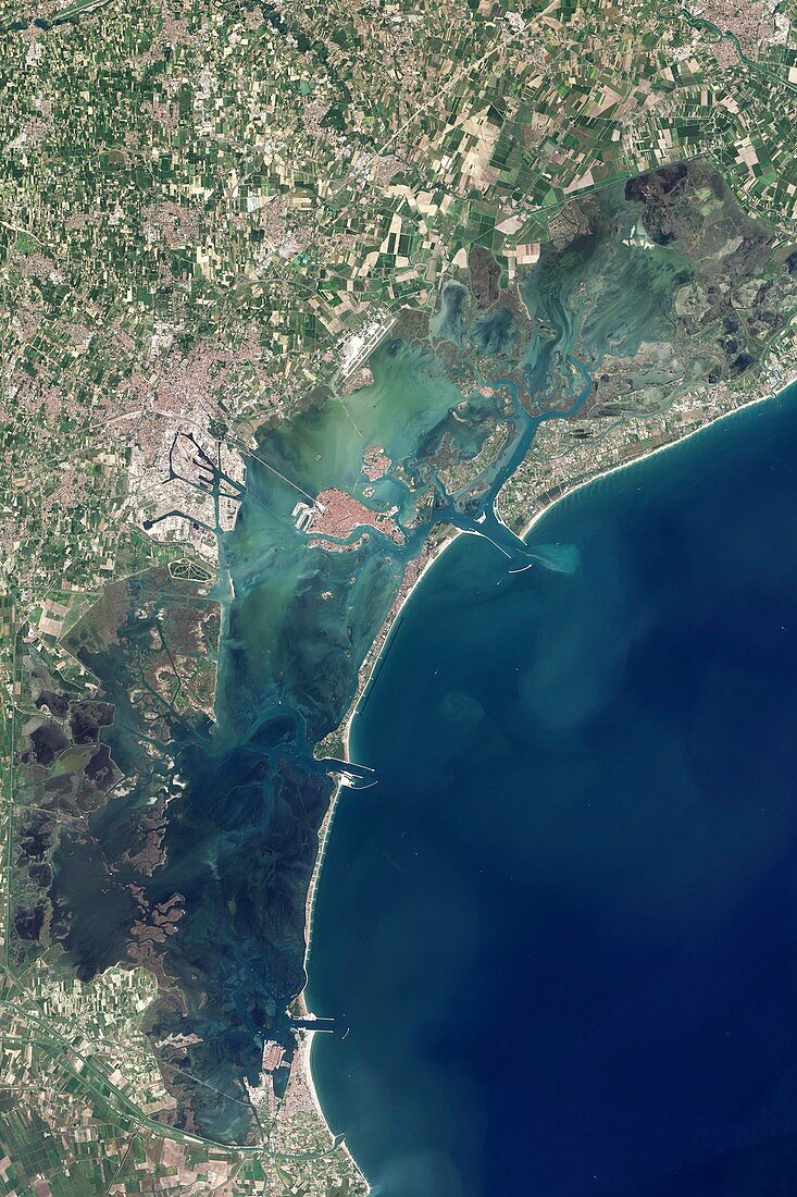 Venice and MOSE construction,Landsat 8