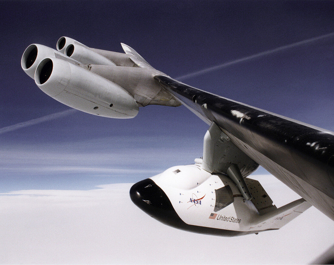 X-38 spacecraft on B-52 wing,1997
