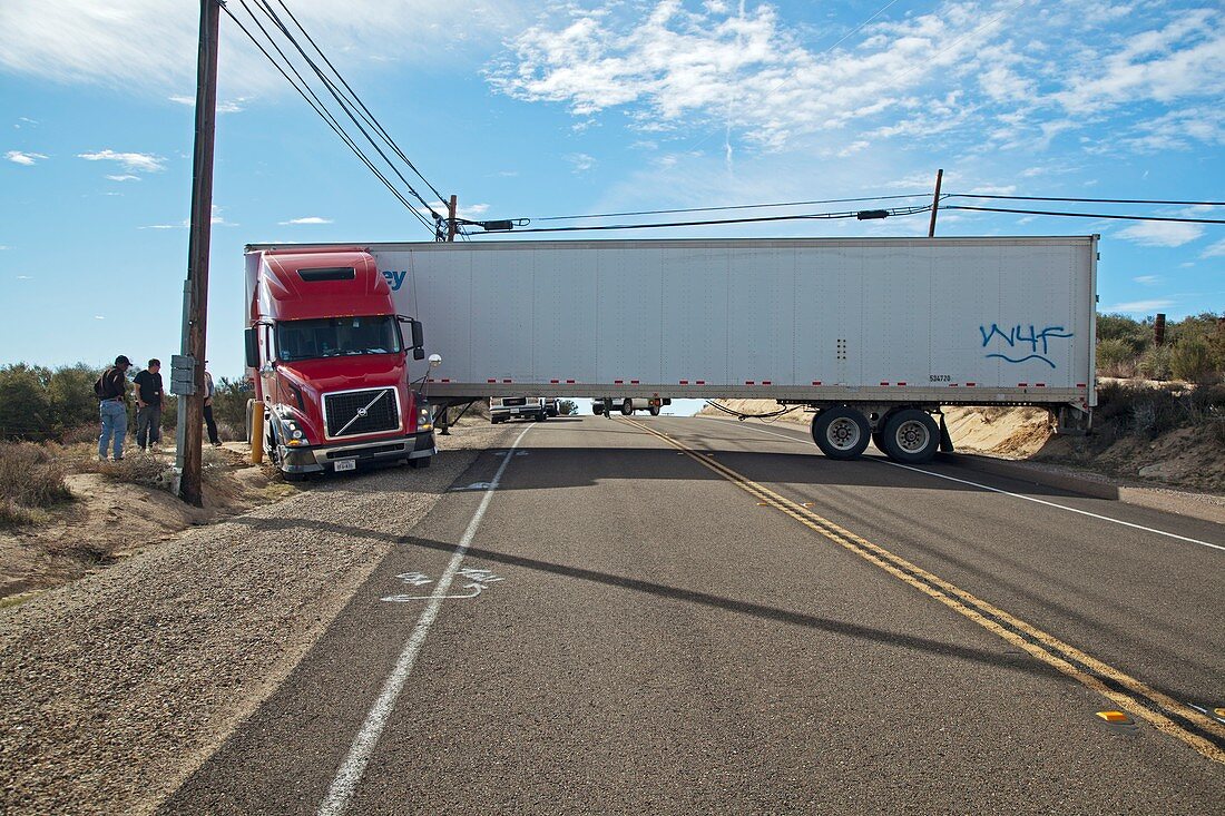Lorry stuck in road,USA