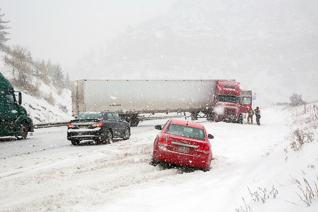 Jacknifed truck blocking highway