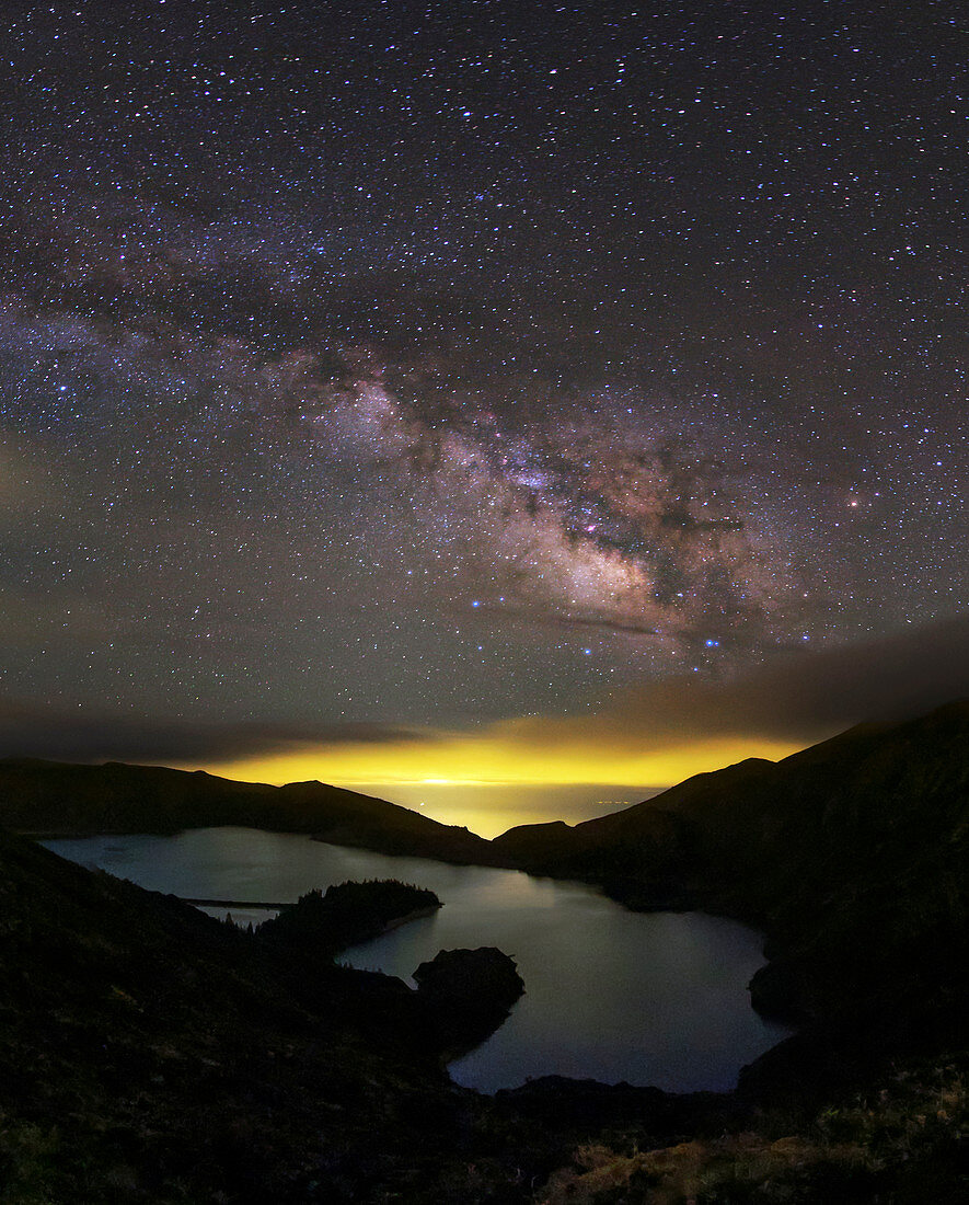 Milky Way over Lagoa do Fogo,Azores