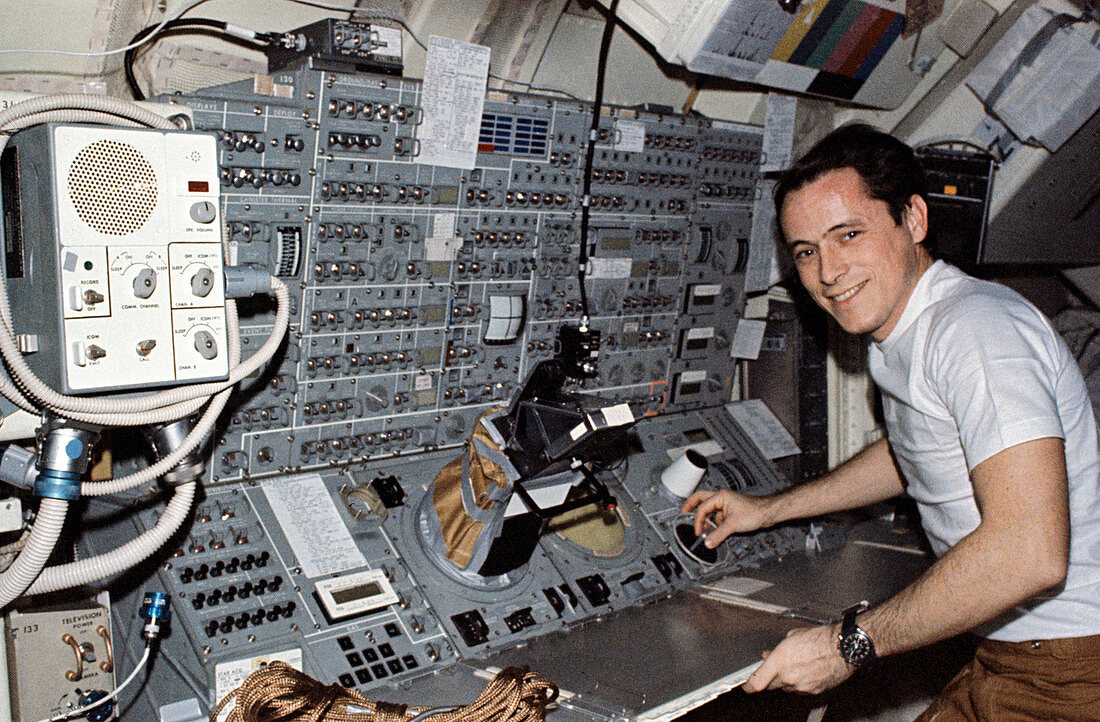 Edward Gibson,US astronaut