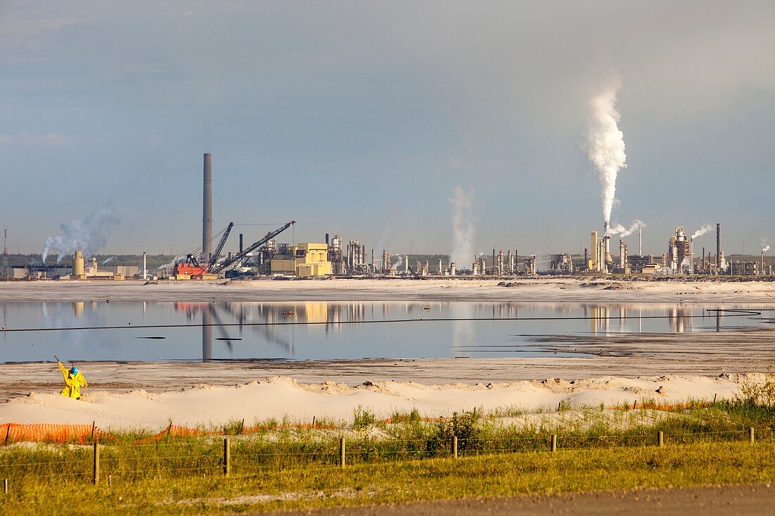 Tailings pond at Syncrude mine,Canada
