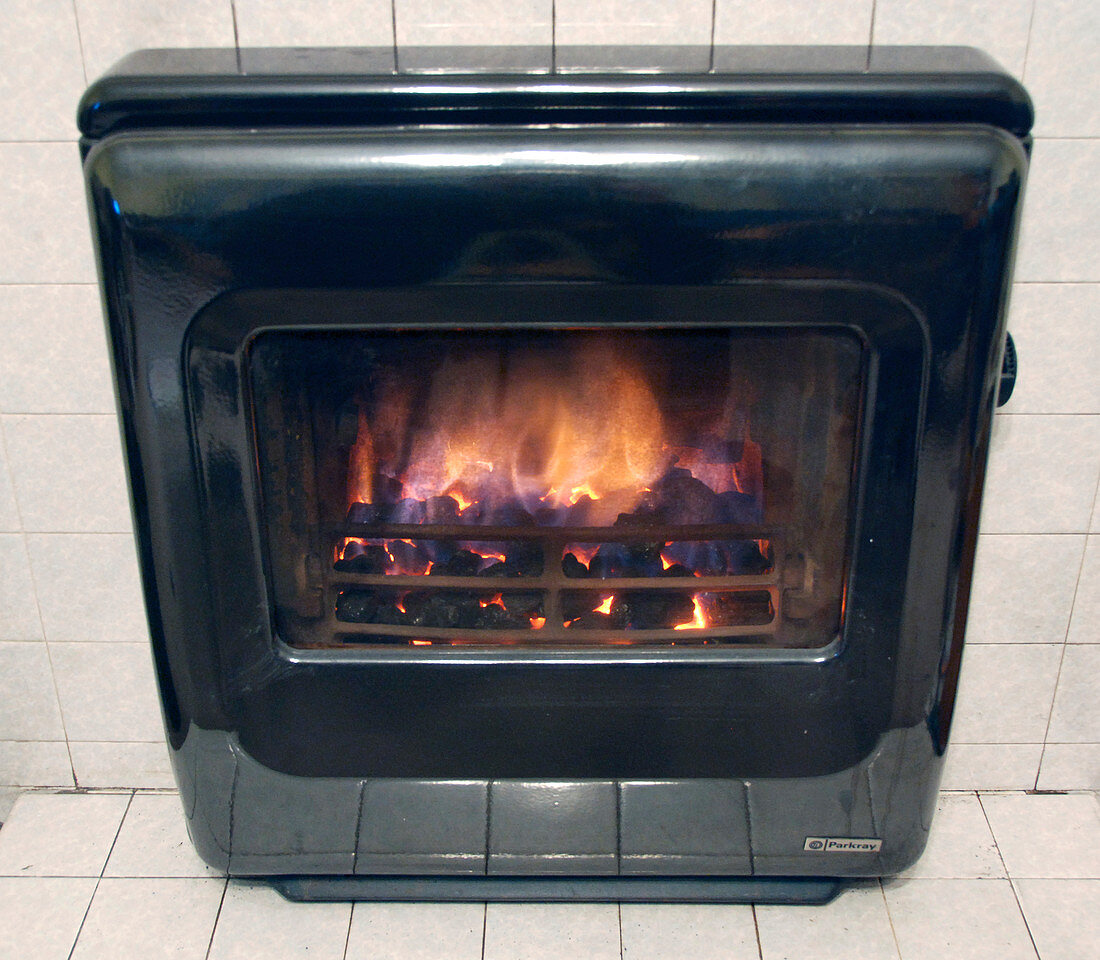 Domestic solid fuel stove