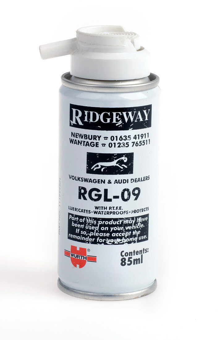 Automotive lubricant spray