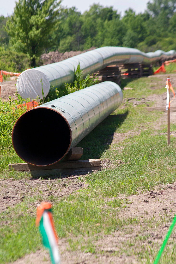 Oil pipeline construction