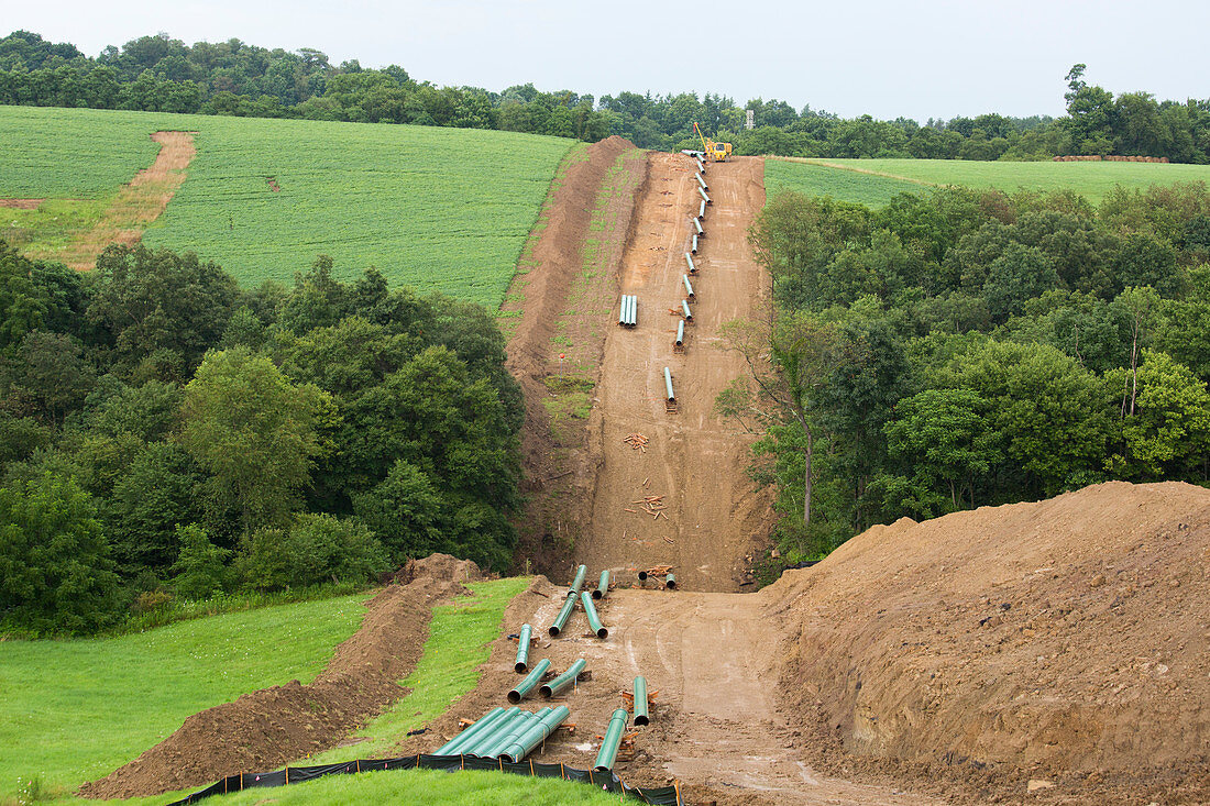 Natural gas pipeline construction