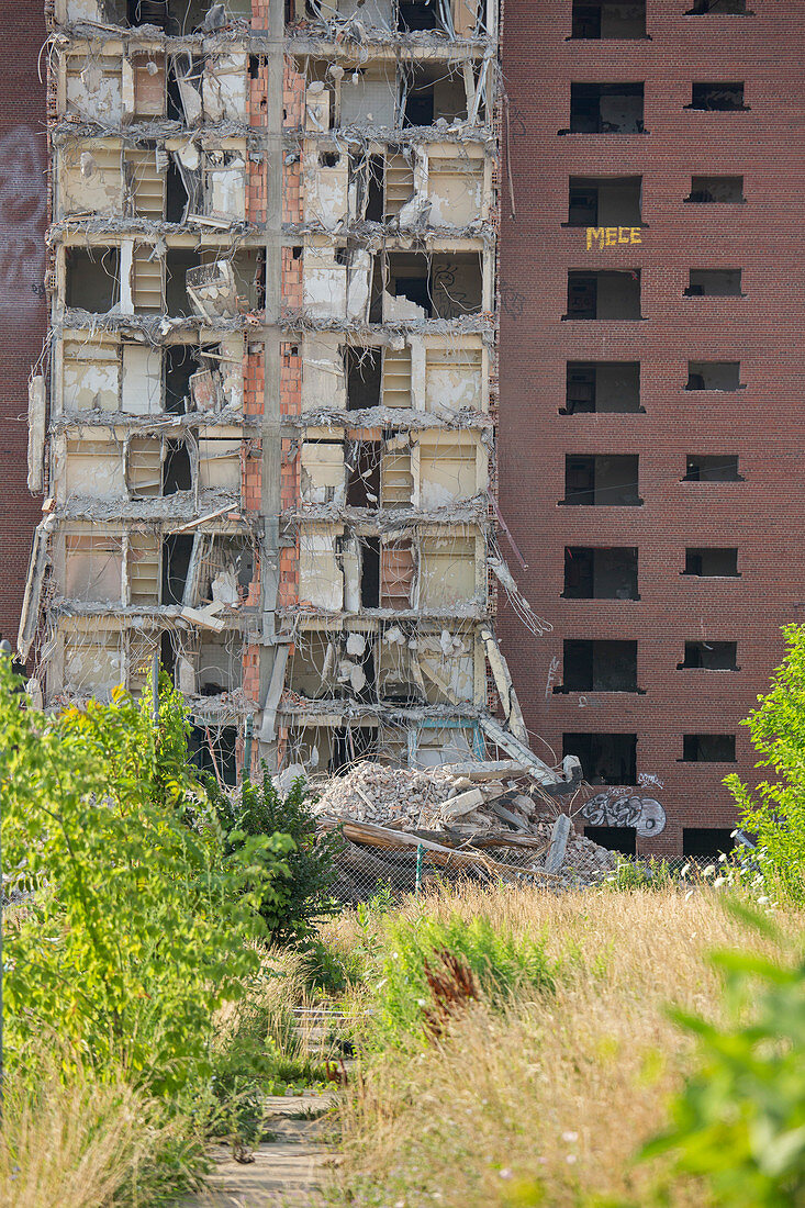 Demolition of Detroit housing towers