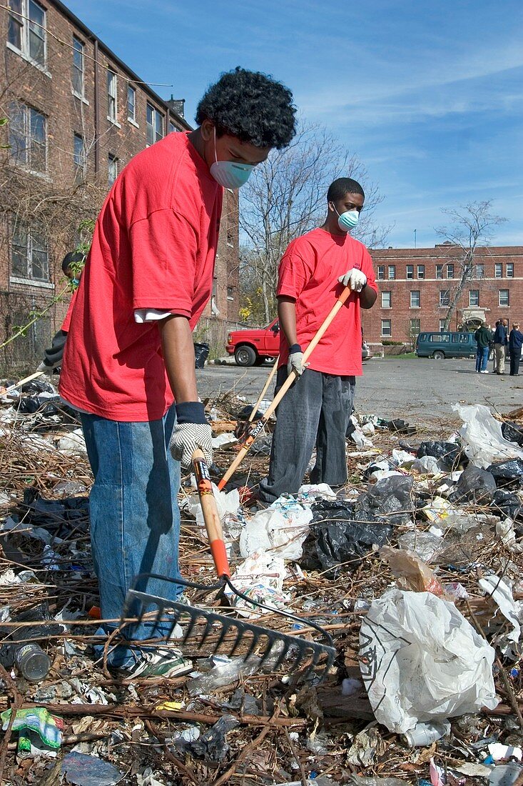 Volunteers clearing rubbish