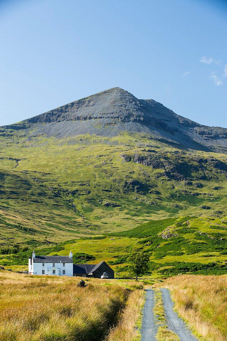 An isolated house beneath Ben More
