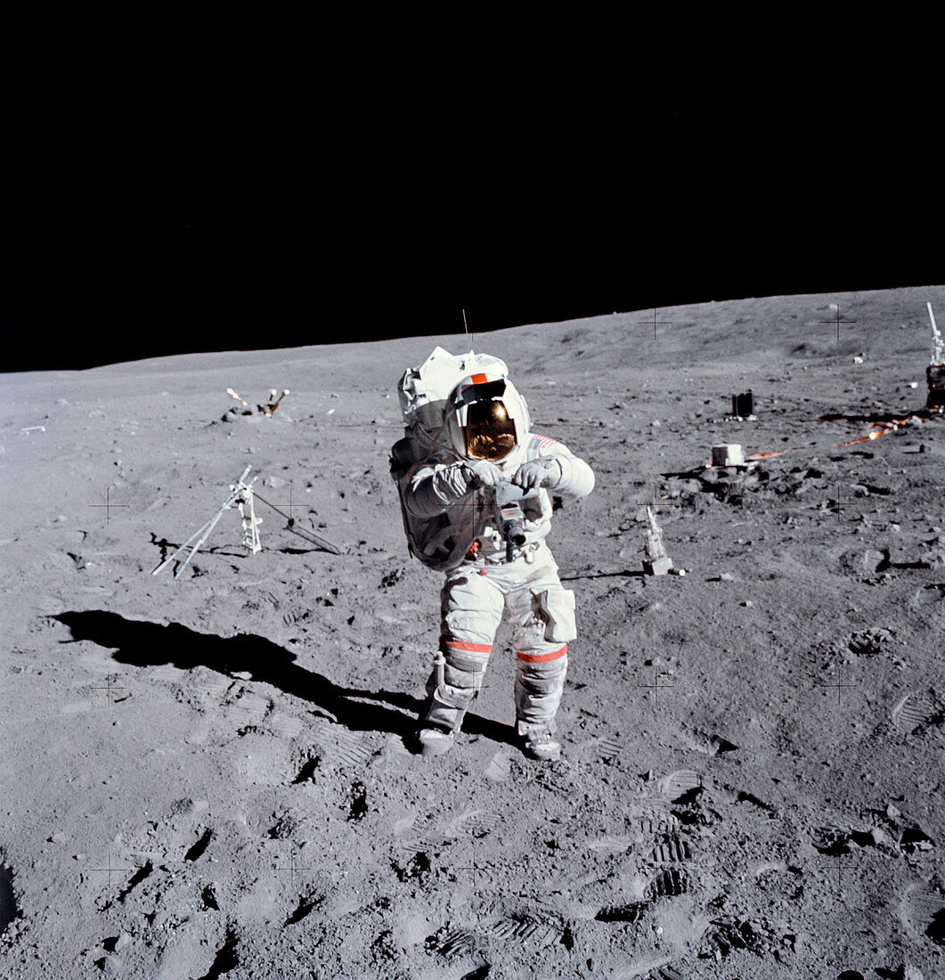 Apollo 16 moowalk