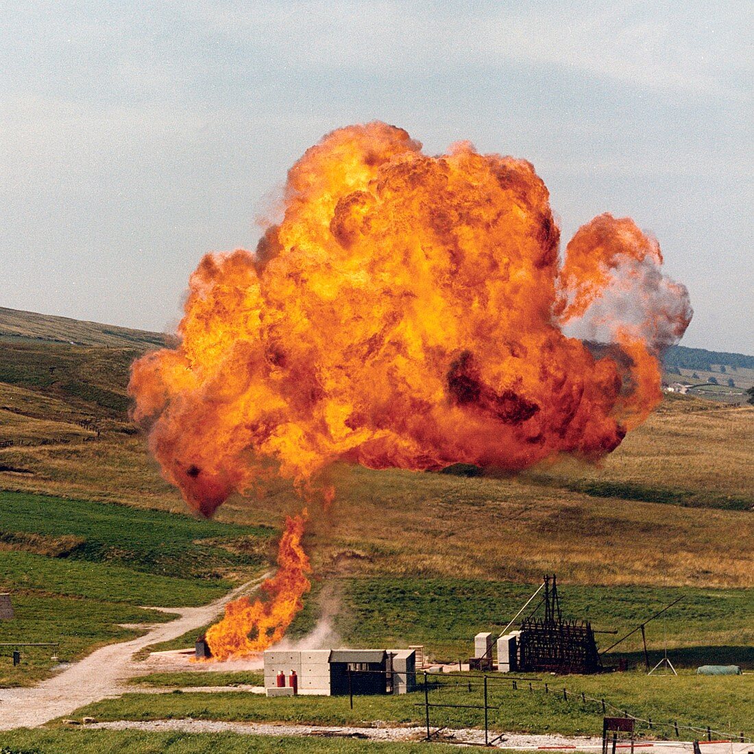 Liquid petroleum gas tank failure testing