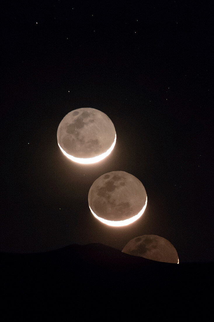 Moon rising of the Atacama Desert