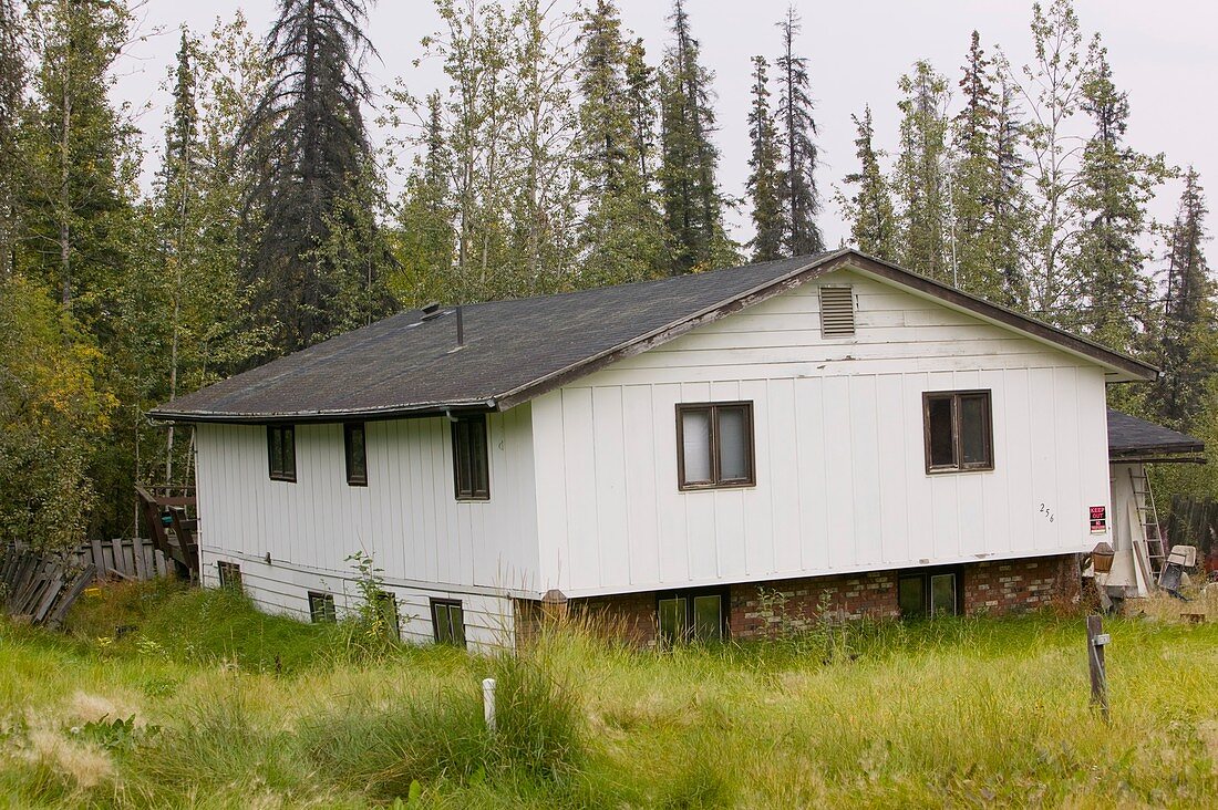 House in Fairbanks Alaska collapsing