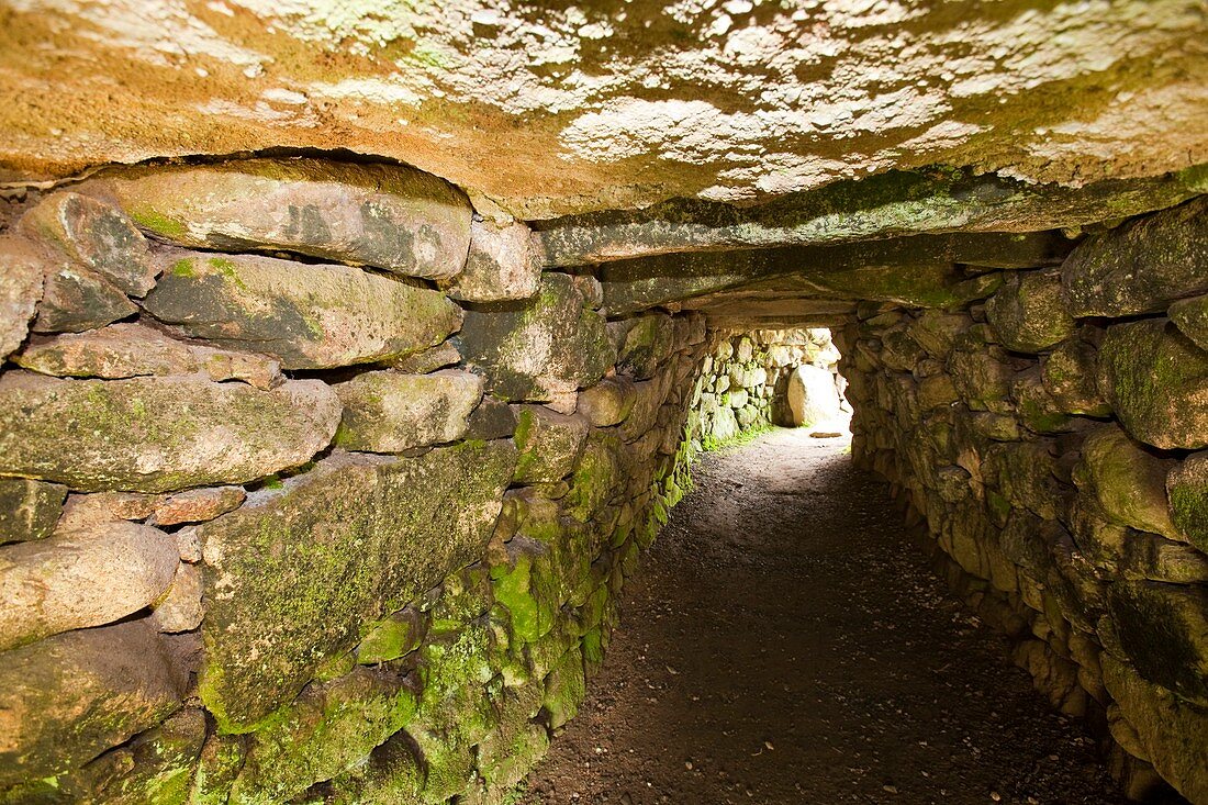 The Foguo,an ancient underground tunnel
