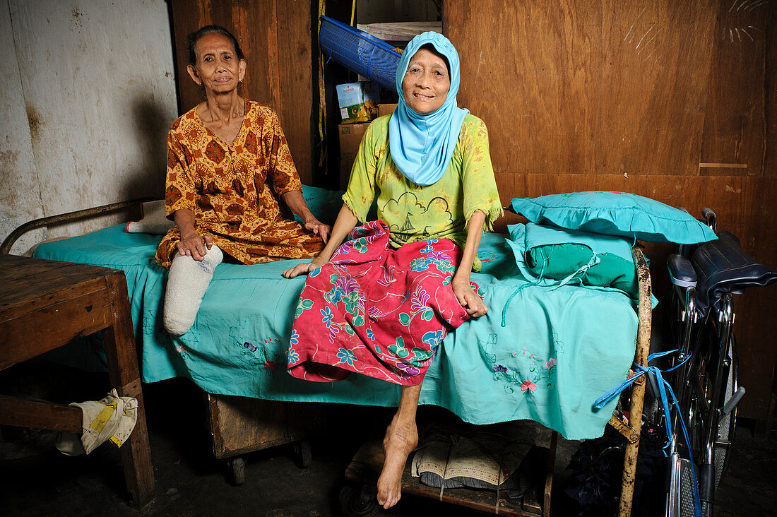 Elderly women with leprosy,Indonesia