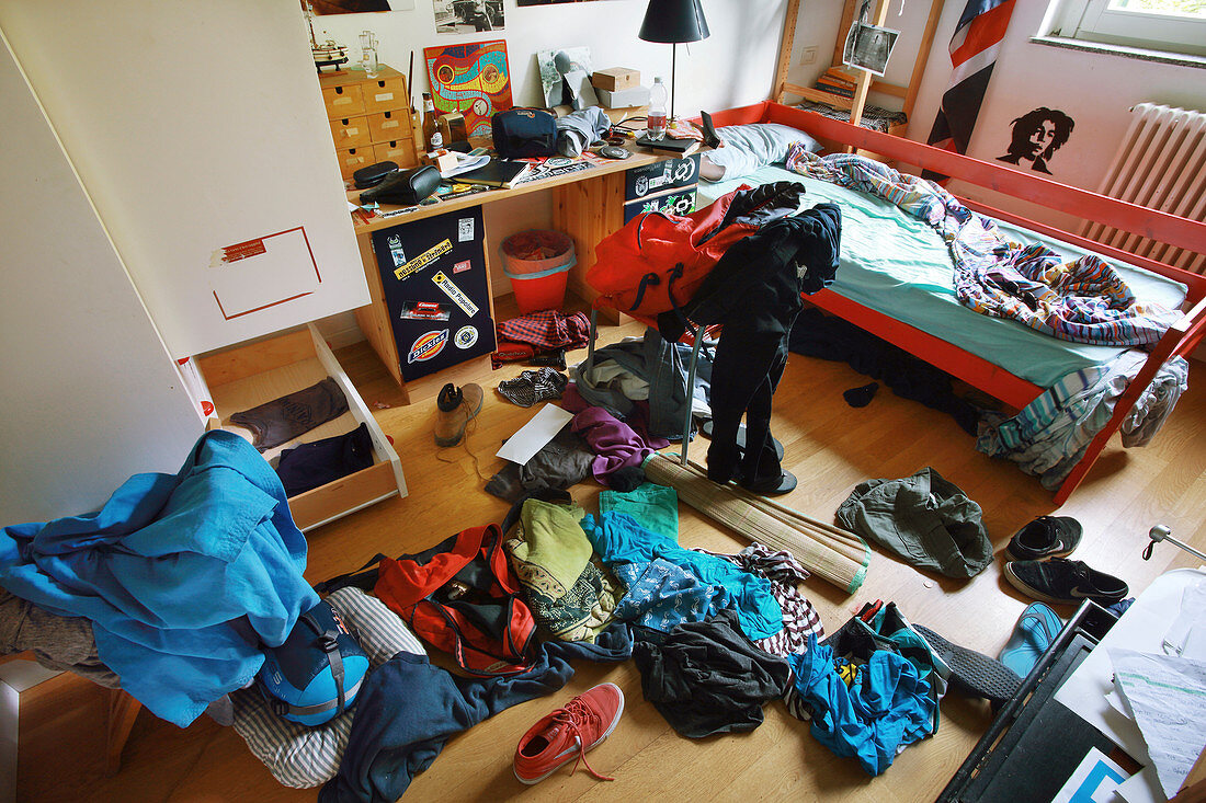 Teenage boy's bedroom